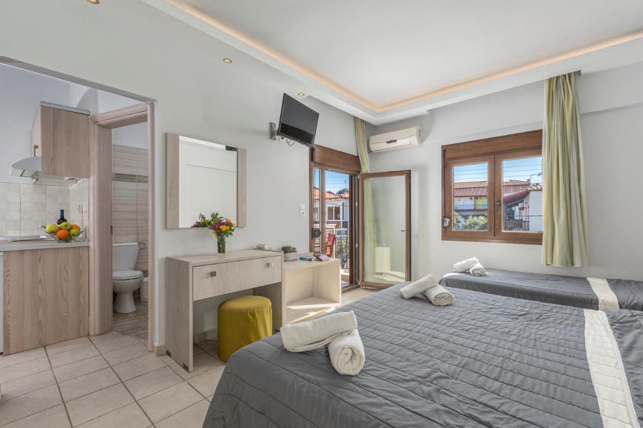 Adonis Hotel Pefkochori Exteriér fotografie